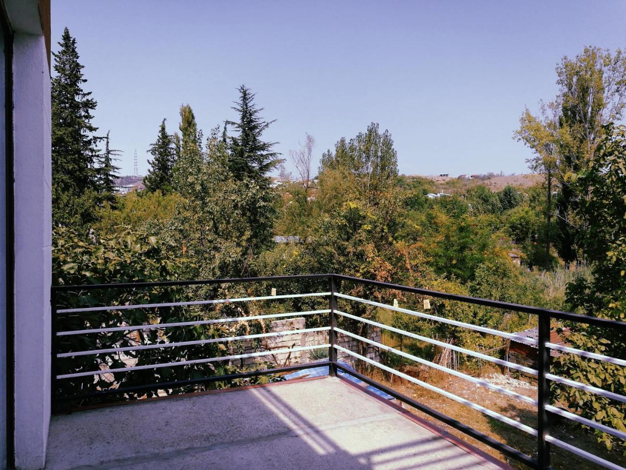 Agora Appartamento Tbilisi Esterno foto